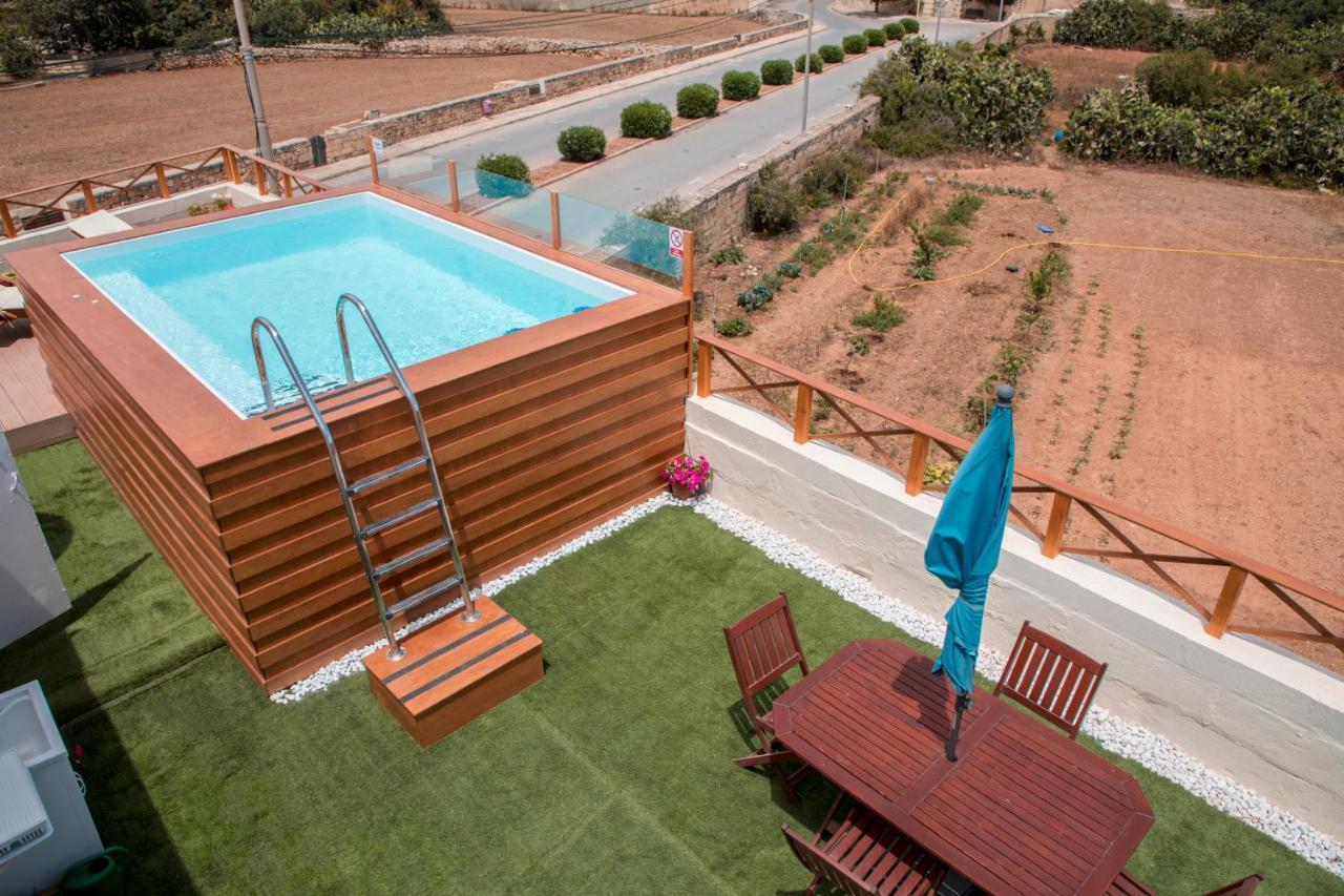 Tal-Karmnu Entire House With Private Heated Pool And Jacuzzi Villa Kirkop Eksteriør bilde