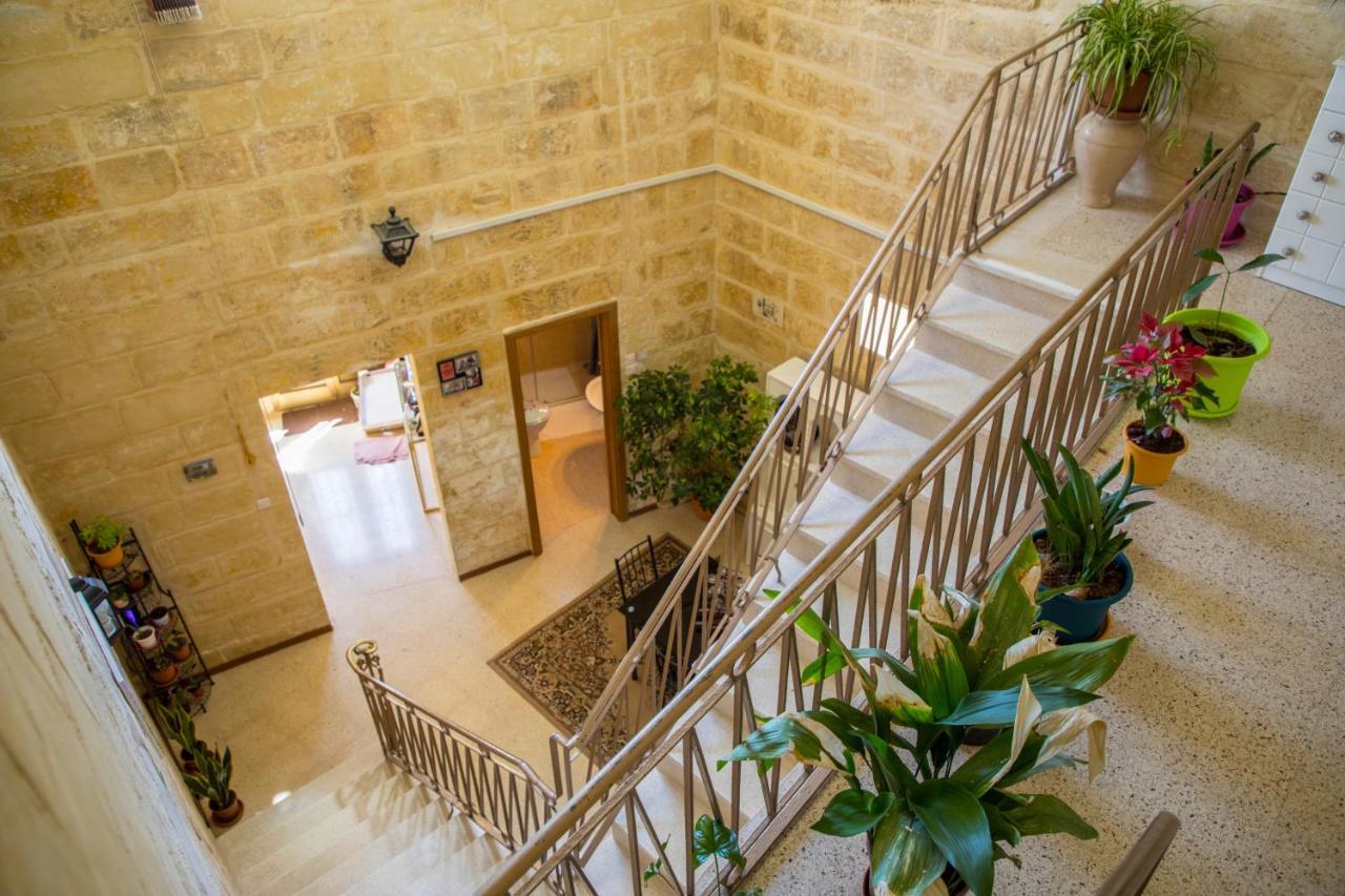 Tal-Karmnu Entire House With Private Heated Pool And Jacuzzi Villa Kirkop Eksteriør bilde